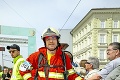 Bláznivé kostýmy na Národnom behu Devín - Bratislava: Pretekala sestrička, hasiči aj Superman!