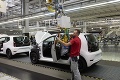 Volkswagen hľadá stovky nových zamestnancov, nástupný plat je až 1050 eur