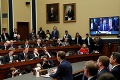 Mark Zuckerberg po 5 hodinách grilovania v Kongrese: Šéf Facebooku odišiel ako víťaz!
