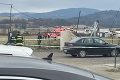Nešťastie v Spišskej Novej Vsi: Vrtuľník spadol priamo na letisku