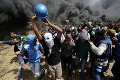 Peklo v Pásme Gazy: Masové protesty si vyžiadali už 7 obetí a vyše 1 000 zranených Palestínčanov