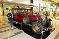 V bratislavskom obchodnom centre je unikátna výstava: Trhákom je retro auto prezidenta Masaryka!