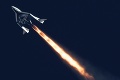 Virgin Galactic chce voziť turistov do kozmu, poletí s nimi aj Patrik Tkáč: Raketoplán má za sebou prvý let