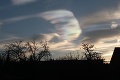 Počas Štedrého dňa zbadala Miška na oblohe vo Vrbovom záhadný obraz: Vidíte to na FOTKE aj vy?!