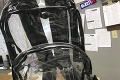Nevšedné opatrenie na zvýšenie bezpečnosti: Študenti po masakre v Parklande nosia priesvitné batohy