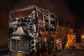Tragický požiar autobusu si vyžiadal 20 obetí: Ľudia v zadnej časti vozidla sa ocitli v ohnivej pasci!