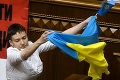 Ukrajinská poslankyňa Savčenková, ktorej hrozí doživotie, zostáva vo väzbe