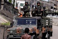 Megaoperácia brazílskej armády: Do najchudobnejšej štvrti Ria de Janeira vtrhli tisícky vojakov