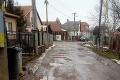 Vodiči, pozor! Po zime sú cesty v hroznom stave: Obrovské výtlky v Bratislave spôsobujú kolízie na týchto miestach