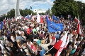 Poliaci vyšli do ulíc Varšavy: Protestovali proti neznášanlivosti v krajine