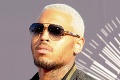 Toto nikto netušil! Spevák Chris Brown je otcom, prvýkrát svetu ukázal dcérku