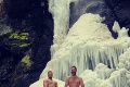 Fotka nahých Slovákov pred vodopádom je hitom internetu: Ženy, ten záber musíte vidieť celý!