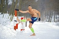 Bežec Pavol Sovič odhodil tenisky a zlepšilo sa mu zdravie: Naboso v snehu!