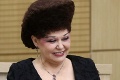 To čo má na hlave?! Vlasy tejto ruskej političky popierajú zákony gravitácie