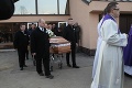 Na pohrebe Jána Kuciaka († 27) padli silné slová: Tvrdý odkaz arcibiskupa vrahovi