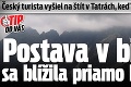 Český turista vyšiel na štít v Tatrách, keď pozrel dole, stuhol: Postava v bielom sa blížila priamo k nemu!