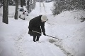Sneh ochromil aj Maďarsko: Množstvo domácností je bez elektriny