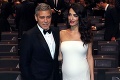 Krásna manželka Georgea Clooneyho v obtiahnutých šatách: Amal ukázala rastúce bruško!