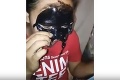 Od kamarátky dostala pleťovú masku: Keď sa po tom utrpení na seba pozrela, skončila v slzách