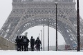 Facka pre turistov, ktorí do Francúzska prišli len kvôli nej: Eiffelovu vežu zatvorili!