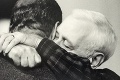 Príčina smrti otca z Frasiera odhalená: Dojemná fotka s jeho seriálovým synom!