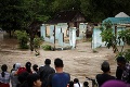 Indonéziu zasiahli záplavy: Vynútili si evakuáciu tisícov ľudí