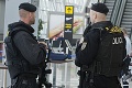 Poslanci schválili nové pravidlá: Leteckí dopravcovia budú polícii poskytovať údaje o pasažieroch