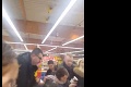 Akcia na nutellu vyvolala šialenstvo: Ľudia sa v supermarketoch hádali a bili
