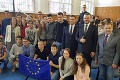 Gymnázium na východe Slovenska žnie medzinárodné úspechy: Cenu im odovzdal člen britskej kráľovskej rodiny!