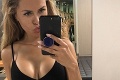 Ruská modelka zalovila medzi futbalistami: Belgičana s afrom zbalila hviezda Playboya
