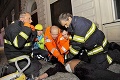 Požiar hotela v Prahe zabil 4 ľudí: Hostia vyliezali z okien, ďalší blikali baterkami o pomoc!