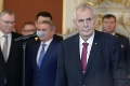 Dosluhujúci prezident nemá konkurenciu: Zeman valcuje protikandidátov