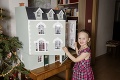 Ako vznikajú domčeky pre bábiky: Mini svet pre dievčatká veru nie je lacný špás