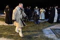 Putin sa pred blížiacimi voľbami okúpal v posvätenej vode: Voloďa, ty máš ale telo!