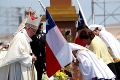 Pápež František posledný deň v Čile prekvapil ochranku: Vystúpil zo svojho papamobilu a...