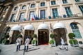 Francúzska polícia pátra po 2 podozrivých z lúpeže šperkov: Časť lupu už našla!