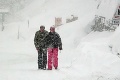 V zajatí snehu: Lavína zavalila hotel v talianskych Alpách, zábery ľudí ako z katastrofického filmu!