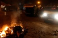 Tunisko opäť zažíva vlnu demonštrácií: Na uliciach horia pneumatiky, už hlásia prvú obeť!