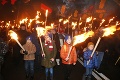 Rozruch na Ukrajine: Ulicami pochodovali nacionalisti s fakľami