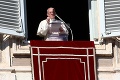 Pápež vystúpil pred pútnikov: Výzva na modlitby za obete tropickej búrky