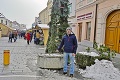 Vianočné trhy v slovenských mestách chránia betónové zátarasy: Je u nás hrozba útoku reálna?!