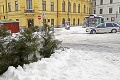 Vianočné trhy v slovenských mestách chránia betónové zátarasy: Je u nás hrozba útoku reálna?!