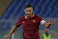 Dôchodca Totti predviedol svoju streleckú genialitu: To snáď nie je možné!