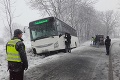 Nehoda autobusu v Česku: Zomrel jeden človek, 13 sa zranilo