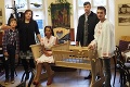 Kežmarskí študenti venovali prezidentovi unikátny dar: Zmestí sa doň aj Kiska!