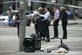 Do chodcov v Melbourne vrazilo auto: Hlásia mŕtvych a zranených!