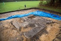 Neskutočný nález v Nemecku: Stavbári objavili gigantický hákový kríž