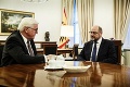 Veľká pirueta socialistov: Zachráni Schulz Merkelovú?