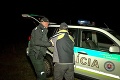 Bizarná krádež na východe Slovenska: Polícia chytila zlodeja pri čine, toto mu našli v kufri auta!