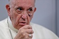 Pápež ostro kritizoval ľudí spochybňujúcich klimatické zmeny: Pre 